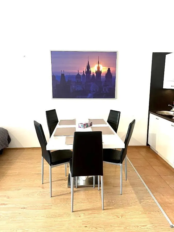 Maria Apartments - Free Parking Prague 0*,