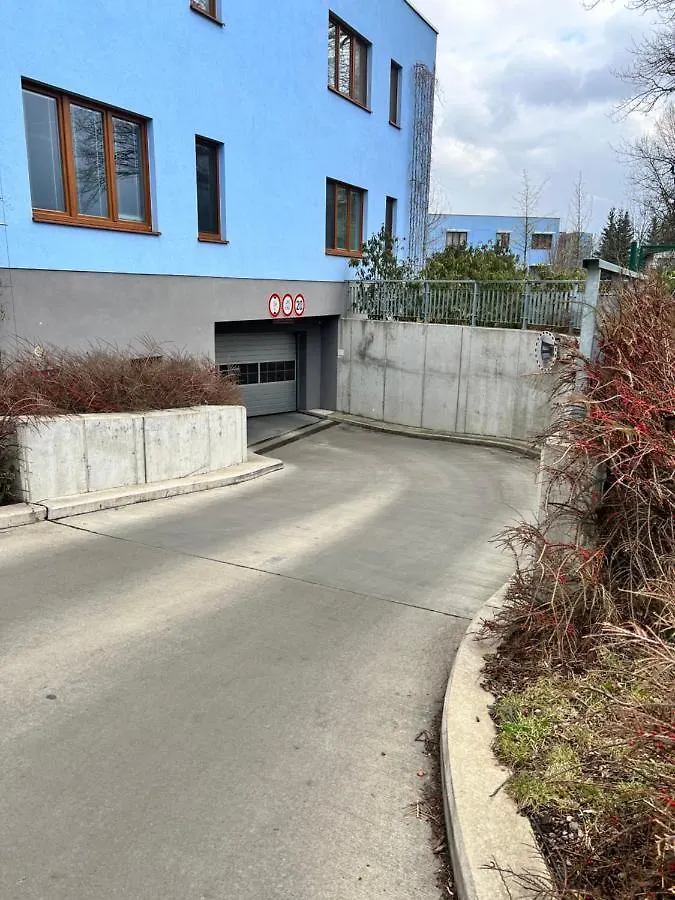 Maria Apartments - Free Parking Prague