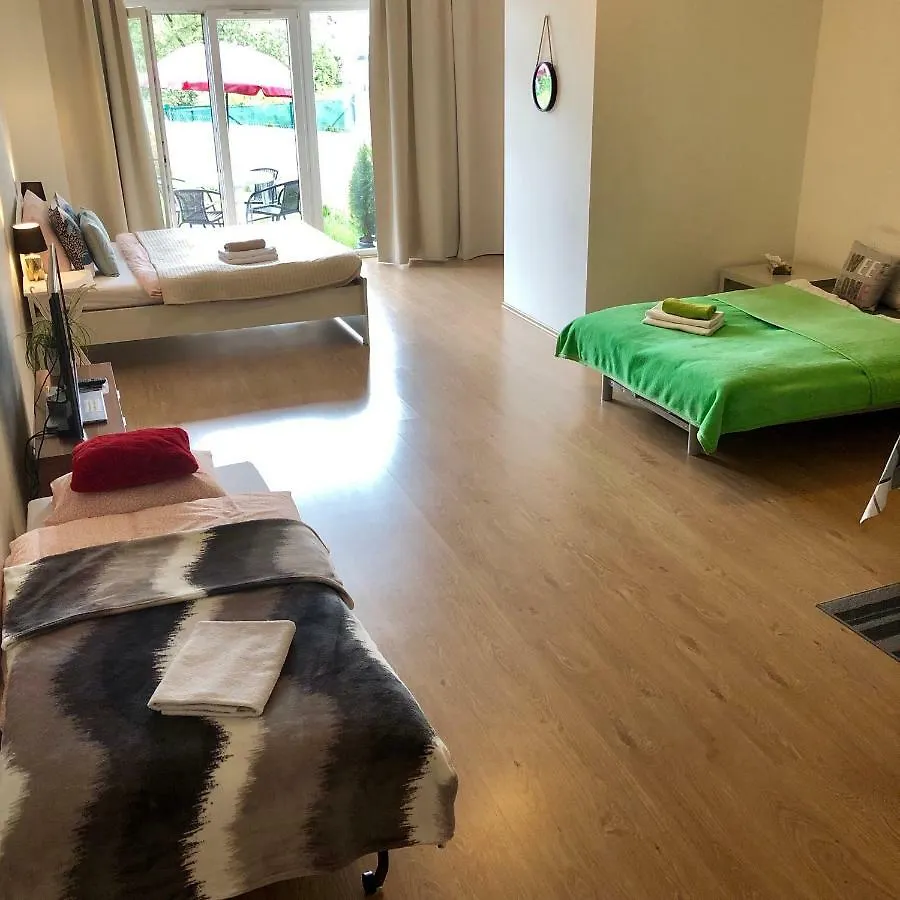 Maria Apartments - Free Parking Prague